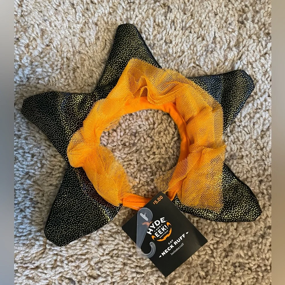 Hyde and Eek! Boutique Halloween Cat Neck Cuff